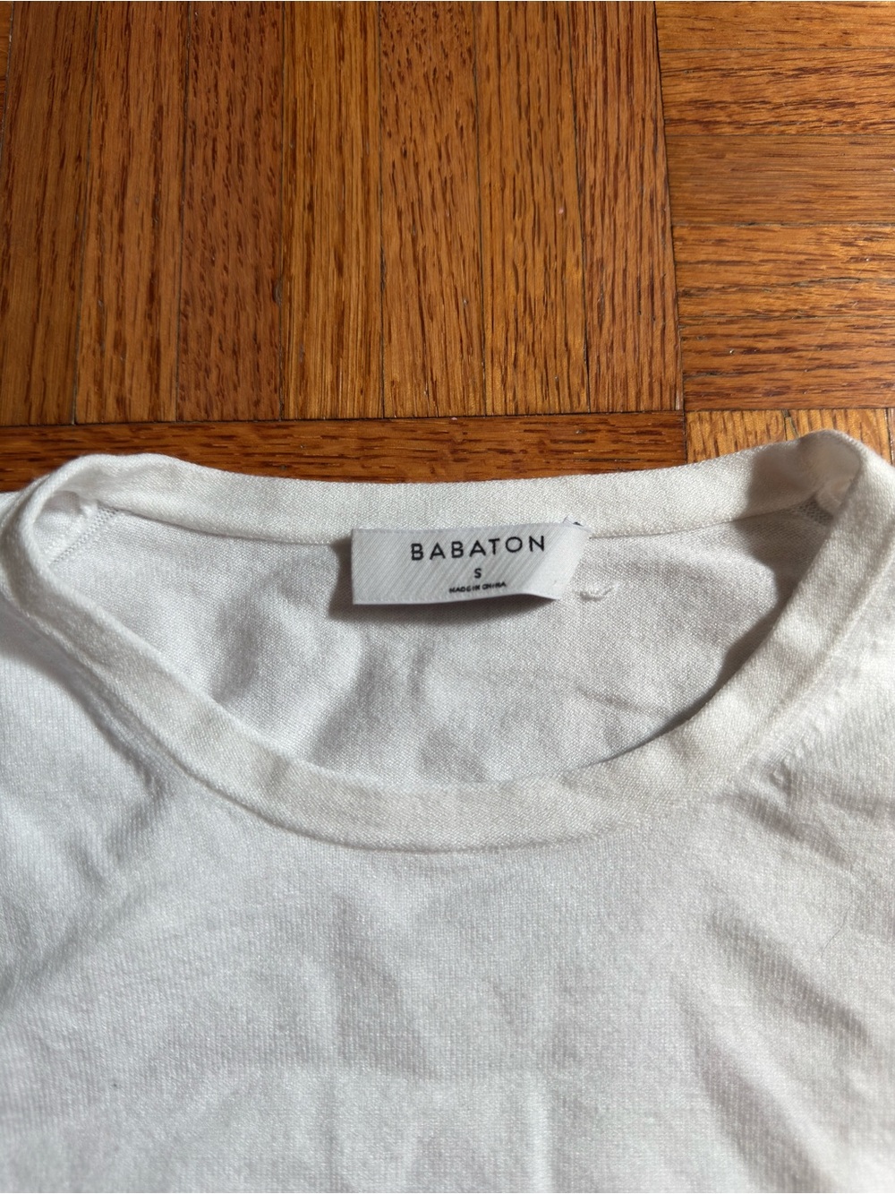 Babaton White Ribbed Crop Tee - Picture 2 of 4